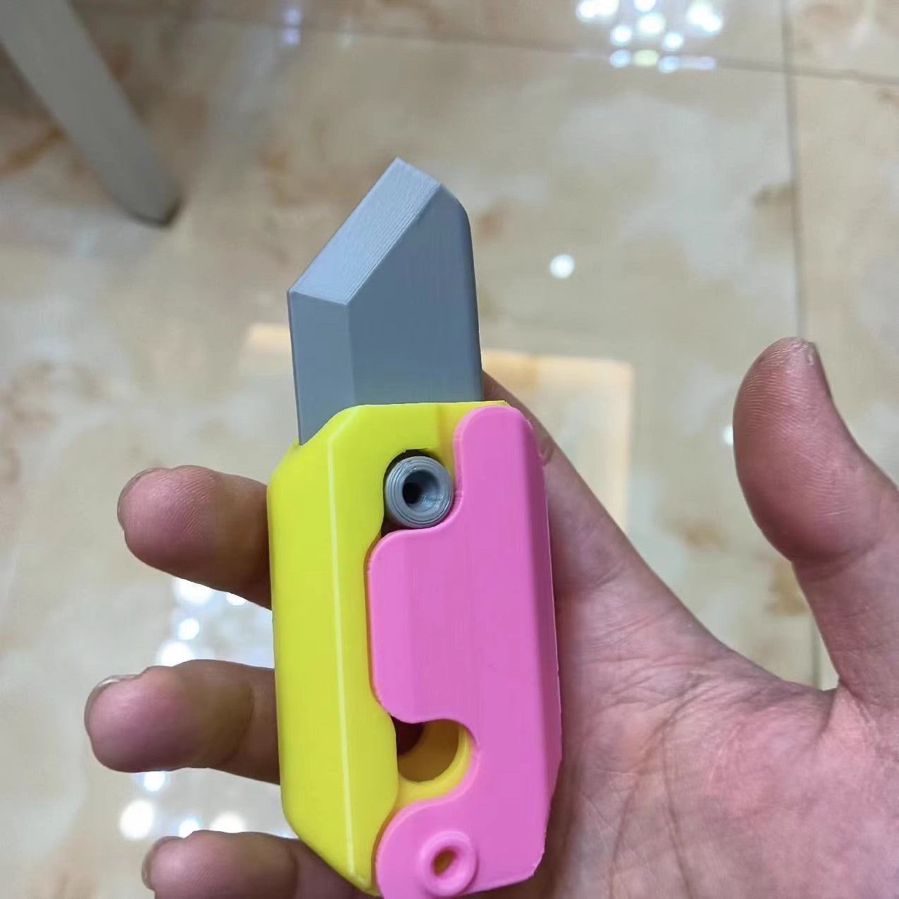 3D Printed Gravity Carrot Fidget